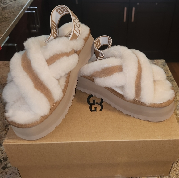 UGG Women's Cozy Cream and Tan Slides - Picture 1 of 5